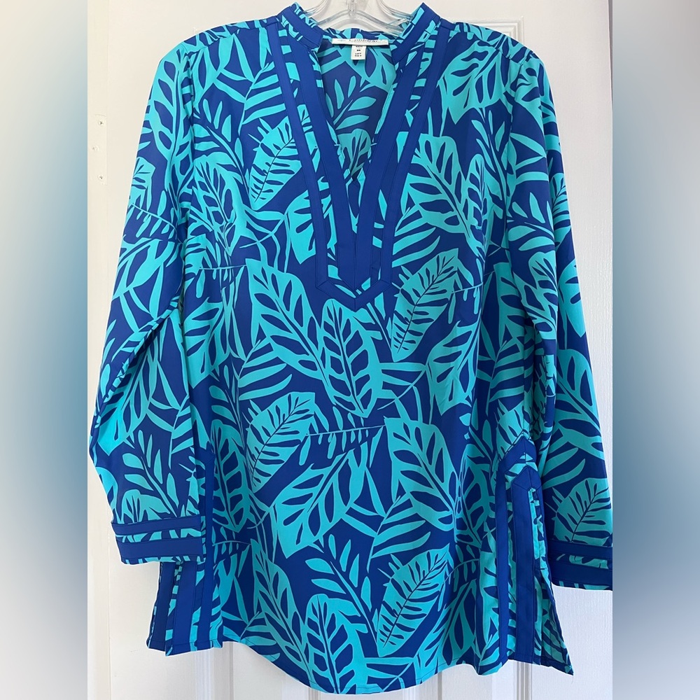 Coolibar UPF 50+ Blue Leaf Pattern Top